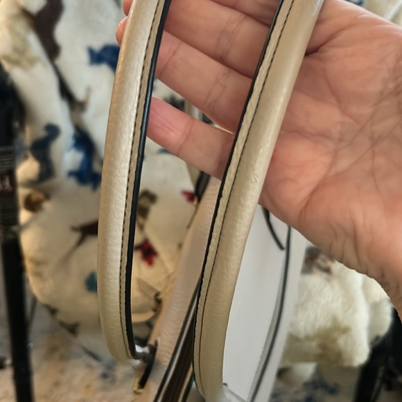 Nicole Miller Shoulder bag Taupe, gold hardware,zipper closures interior black - Picture 4 of 8